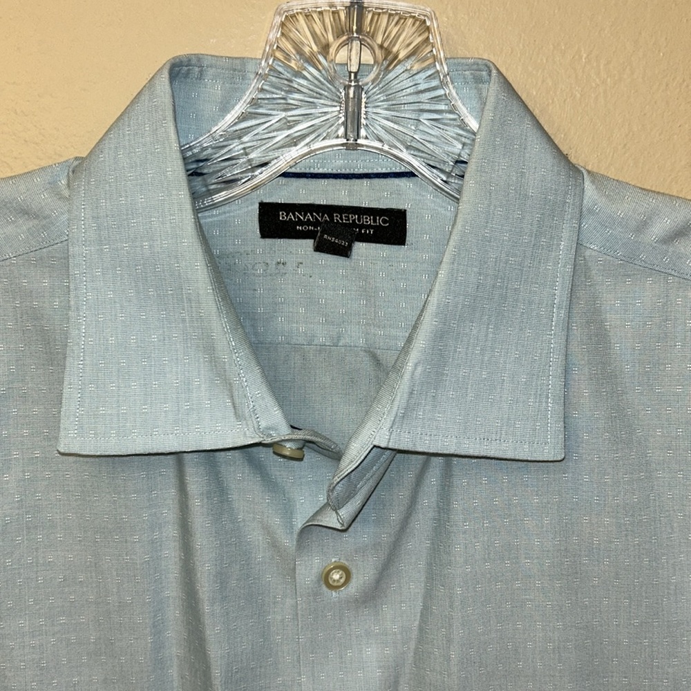 Banana Republic Non-Iron Slim Fit Shirt Size L